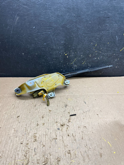 2012 to 2017 Toyota Prius V Rear Wiper Windshield Motor t6245 DG4