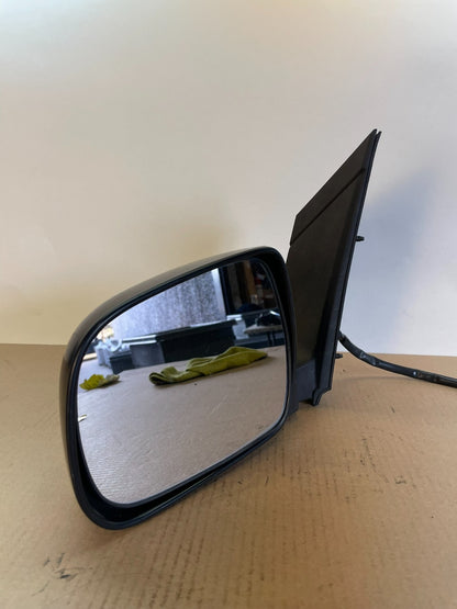 2004 to 2010 Toyota Sienna Left Driver LH Side View Mirror AI3998 DW2