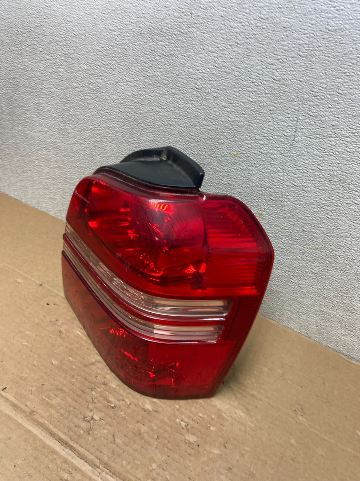 2001 2002 2003 Toyota Highlander Right Passenger RH Tail Light Oem AB4553 LK1
