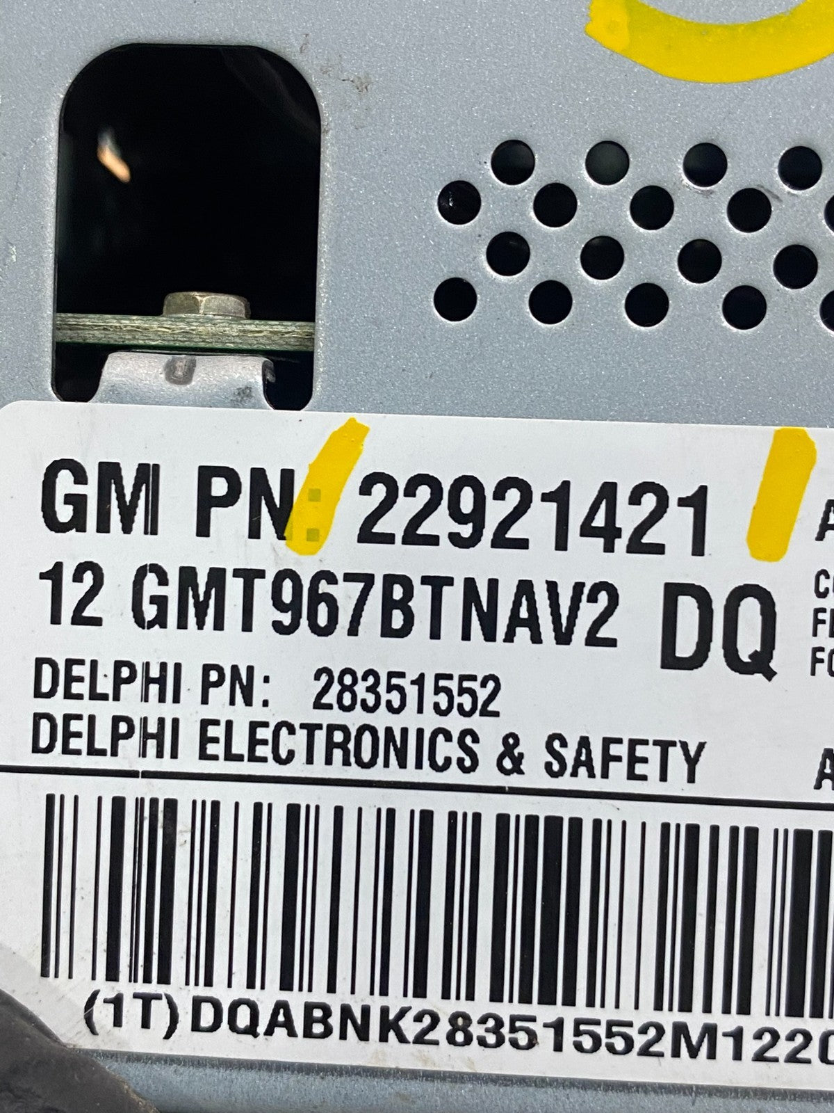 2010 2012 GMC Acadia Radio Display Screen AM/FM AUX ac8944 DG6