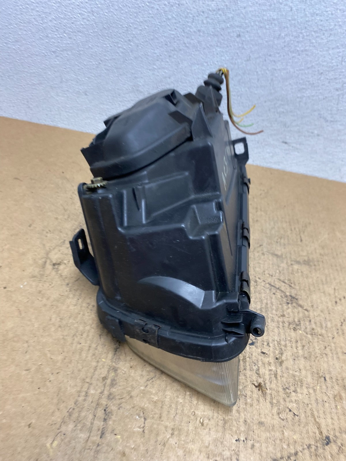 Halogen 1996 to 1999 Audi A4 Right Passenger RH Side Headlight ac3683 DG7