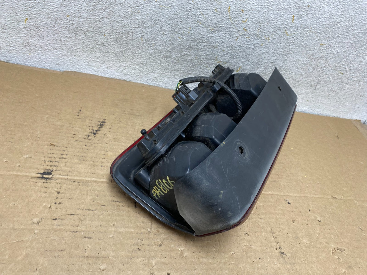2007 - 2011 Dodge Nitro Left Driver Lh Side Tail Light AH8106 DW8