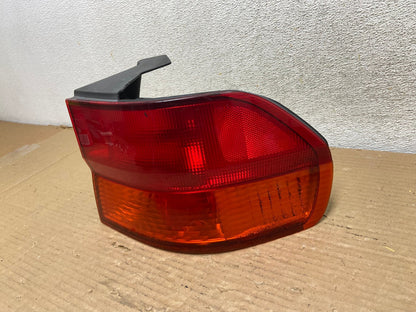1999 2000 2001 Honda Odyssey Right Passenger Side Tail Light AH0622 LK2