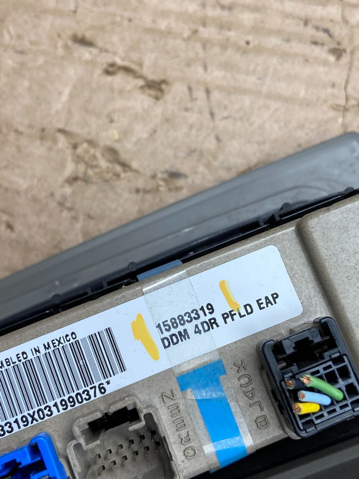 2003 to 2006 Suburban Tahoe Yukon Front Left Driver Window Switch AF2344 DG5