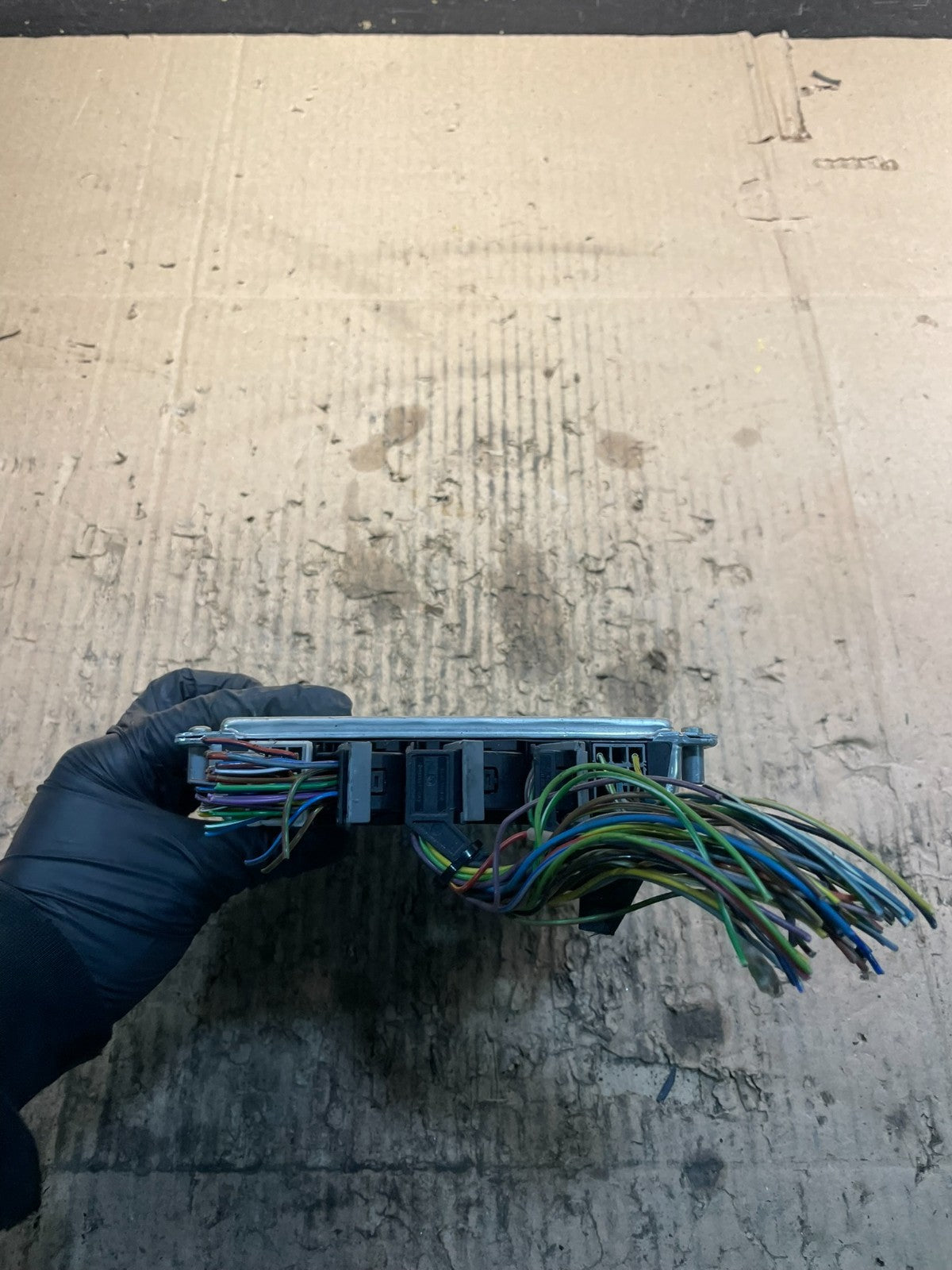 1999 to 2005 Mercedes E320 CLK320 Engine Control Unit ECU Module V2251 DG1