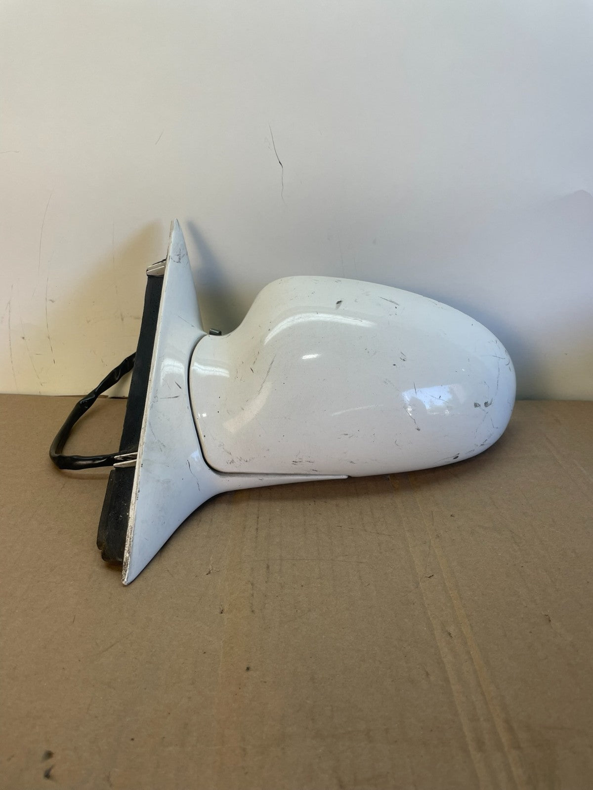 2000 to 2005 Buick LeSabre Left Driver LH Side Door View Mirror AG7816 DW0