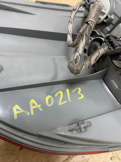 2005 2006 2007 Honda Odyssey Right Passenger RH Side Tail Light Oem AA0213 DW5