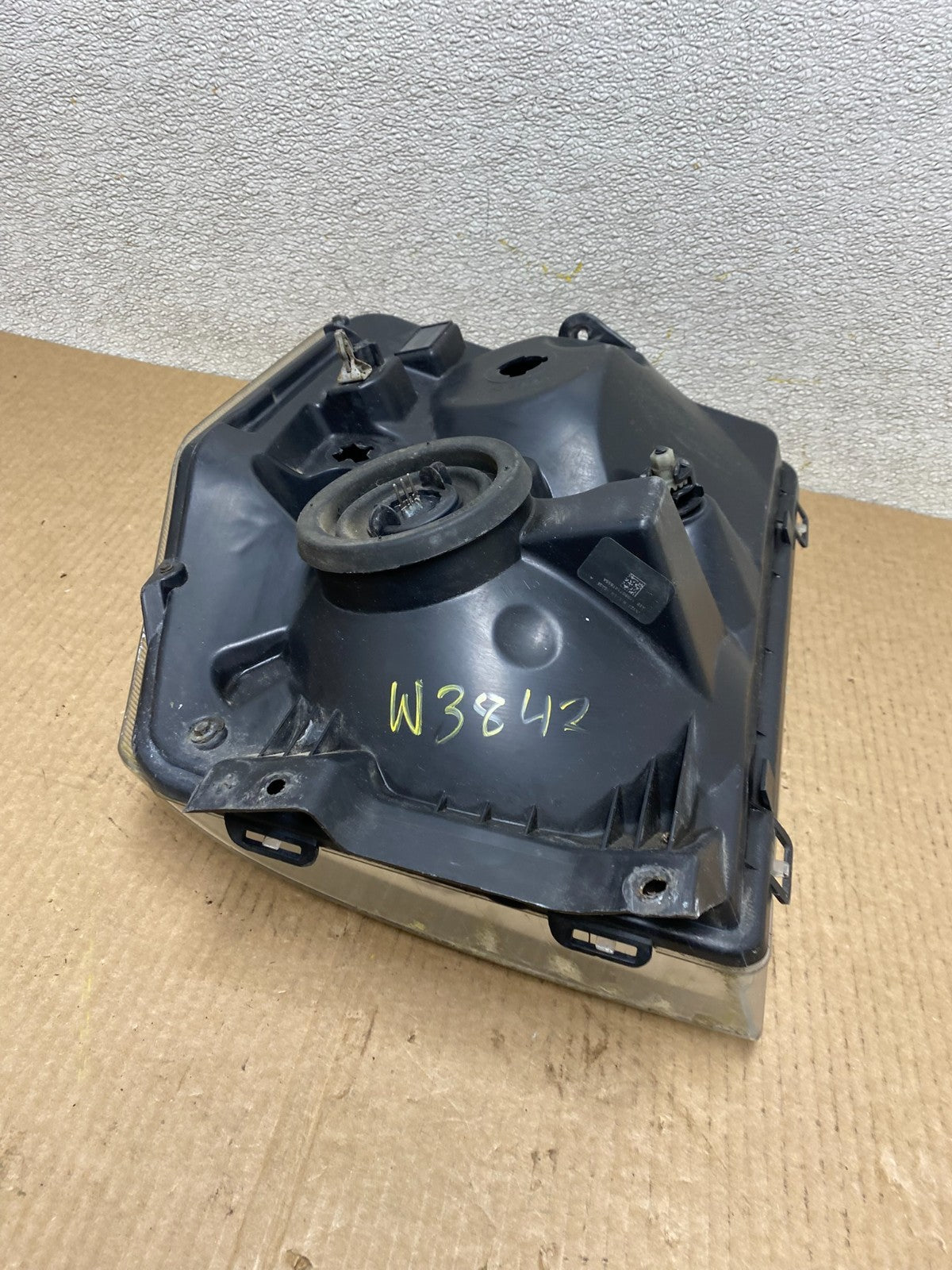 2008-2014 Ford Econoline E150 E250 E350 Left Driver LH Headlight OEM W3842 DW12