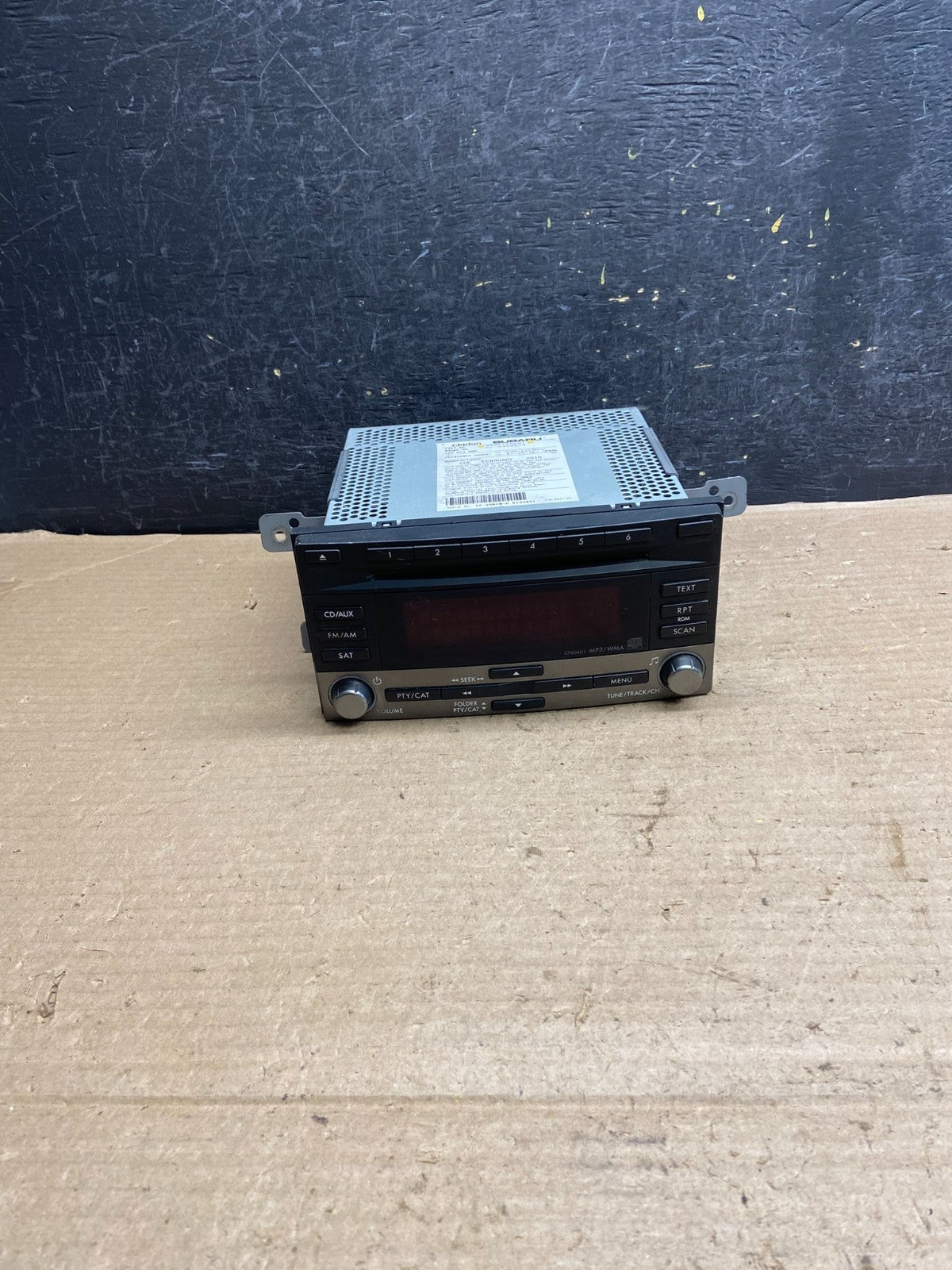 2009 to 2013 Subaru Forester Radio CD Player AUX AM/FM AH3896 DG0