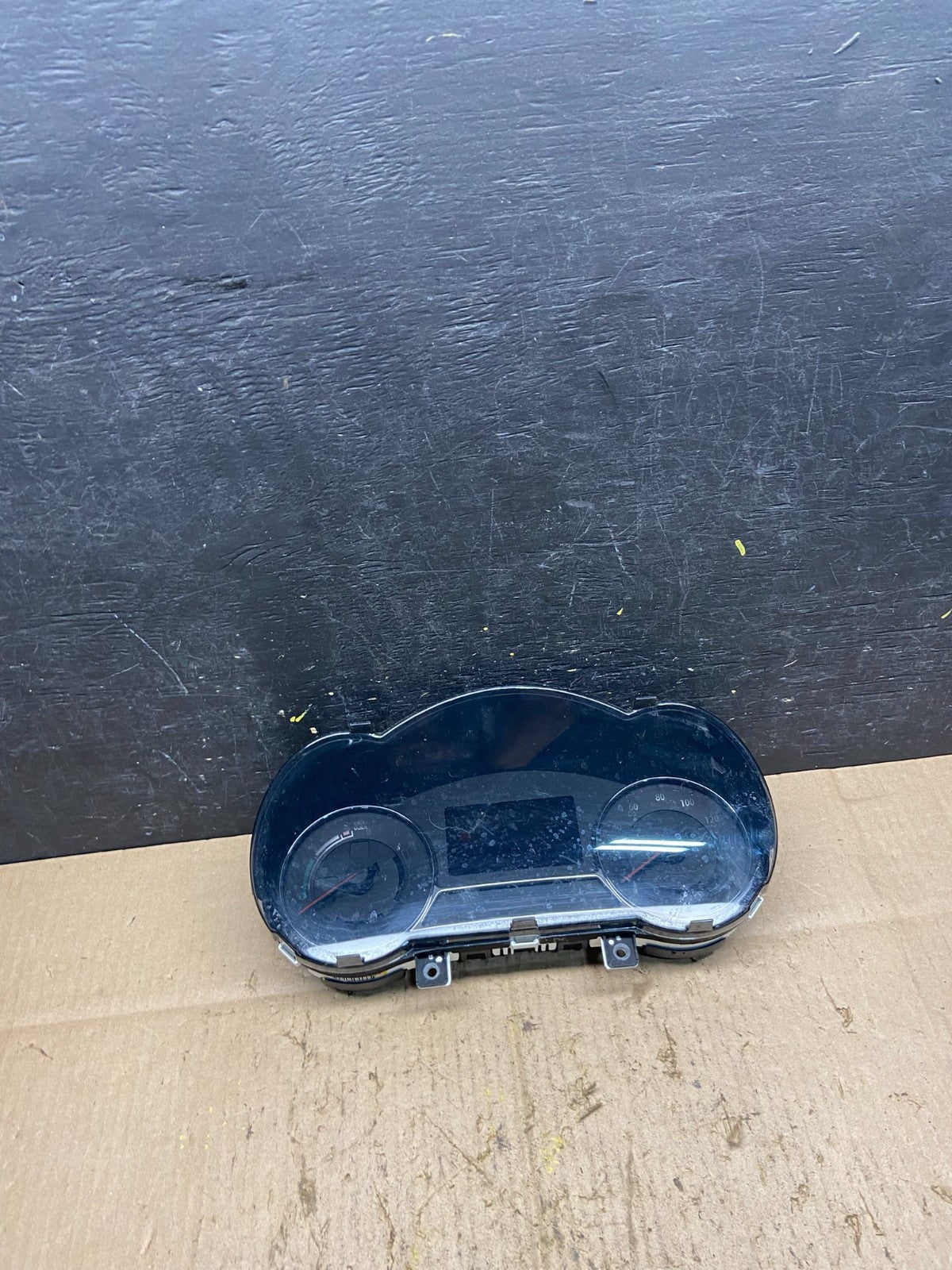 2011 2012 2013 Kia Optima Hybrid Speedometer Cluster Gauge Q2058 DG0
