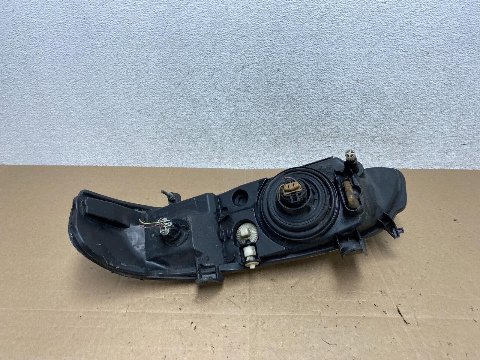 2000 to 2003 Nissan Sentra Front Right Passenger RH Side Headlight AE5949 DW5