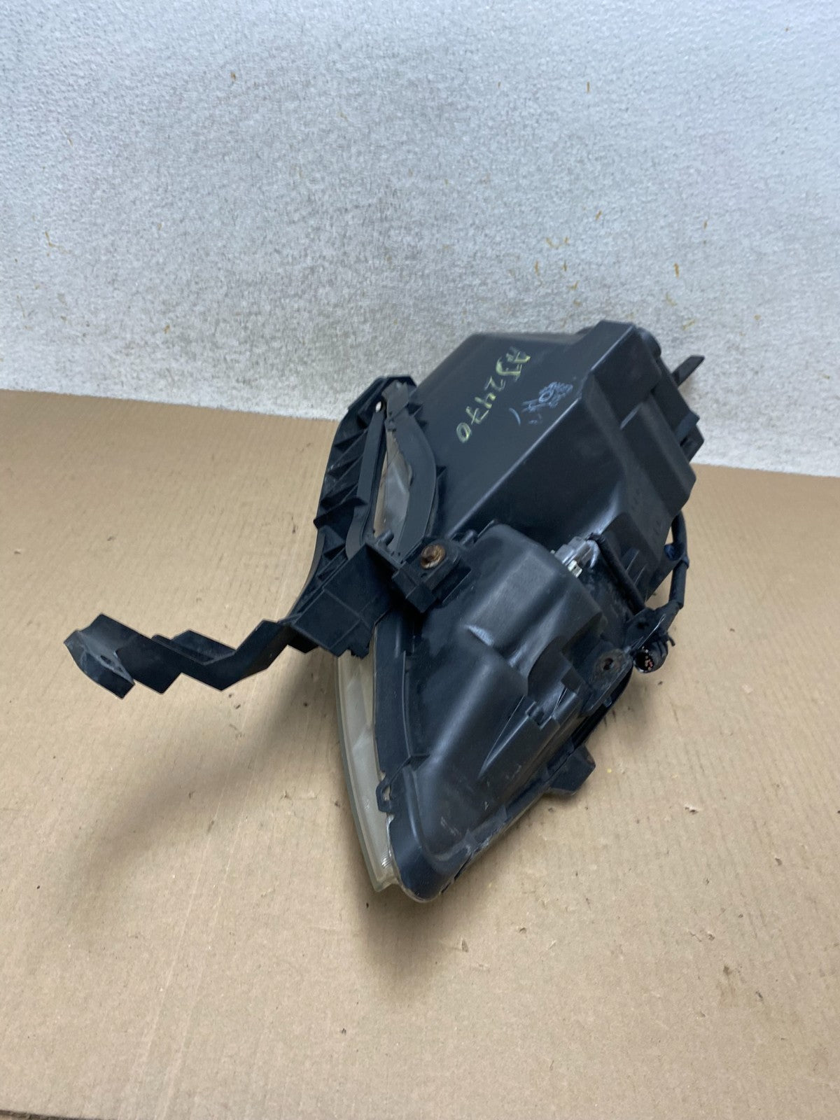 2007 to 2011 Honda CR-V Crv Left Driver LH Side Headlight Halogen AJ2470 DW6