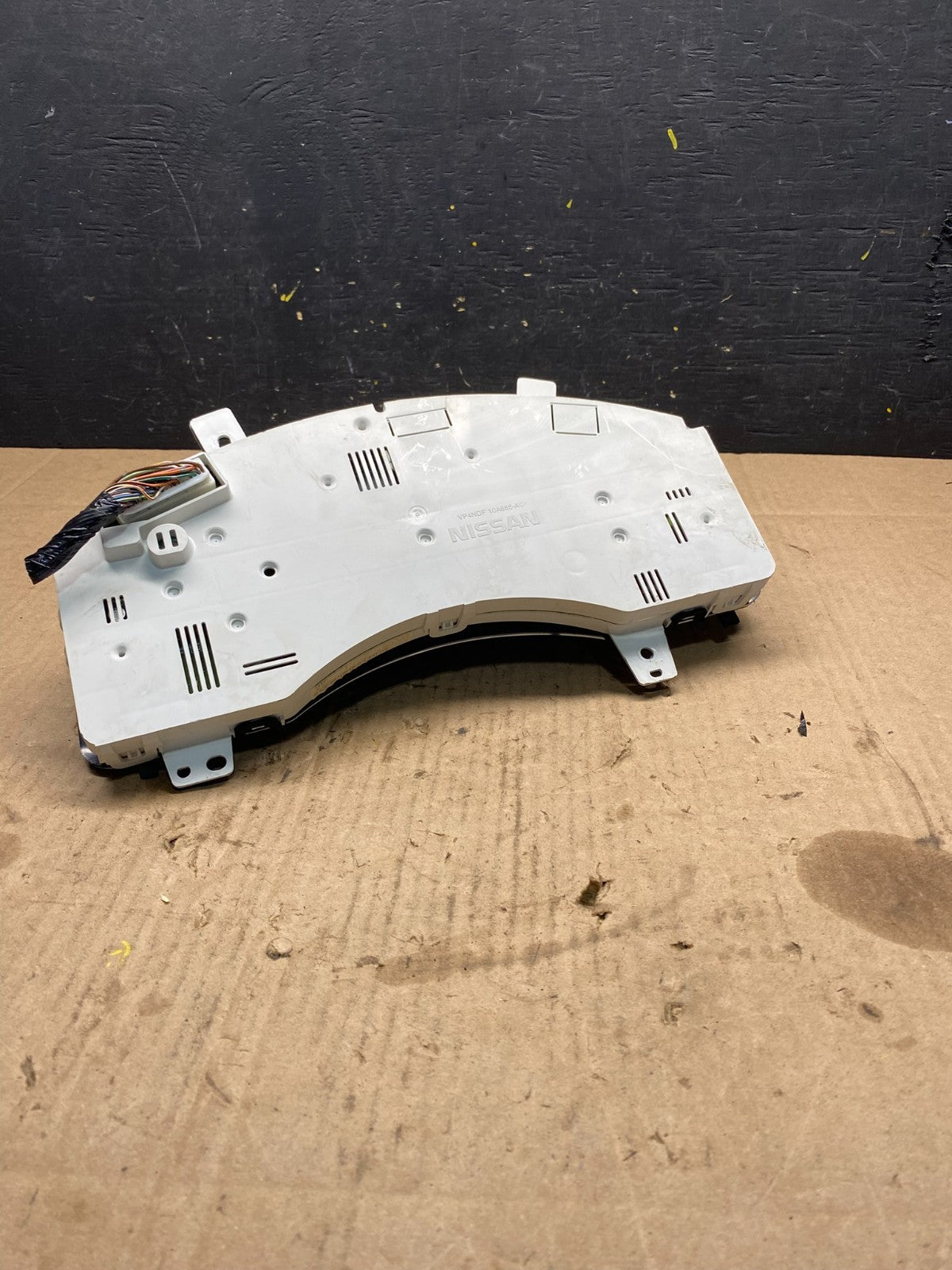 2004 to 2005 Nissan Titan Speedometer Cluster Gauge Bezel P5672 DG5