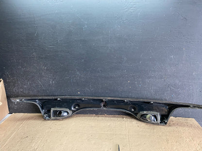 2000 to 2002 Ford Taurus Sedan Trunk Rear Center Lid Tail Light Panel i7989 DG7