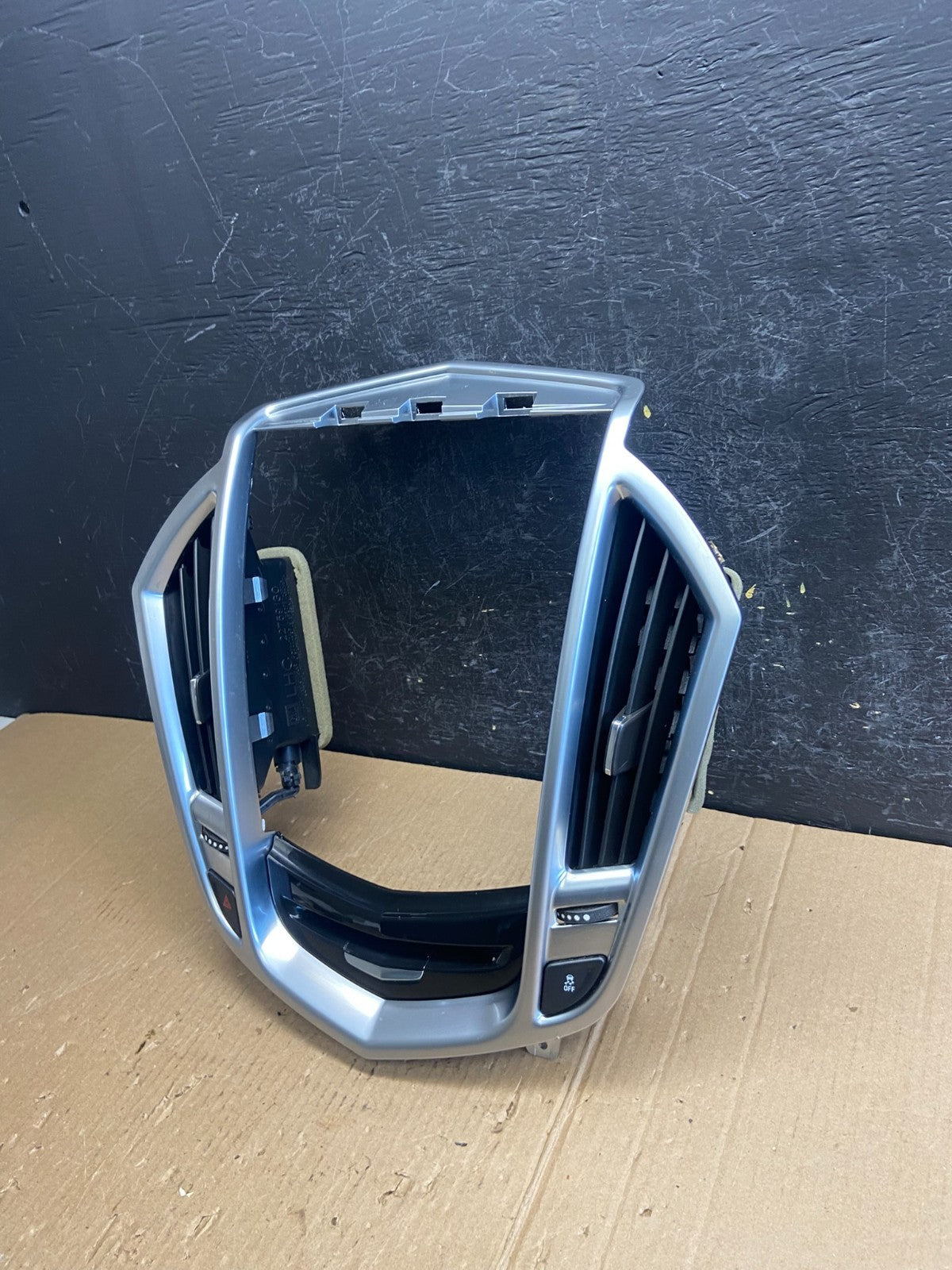 2013-2016 Cadillac SRX A/C Heater Radio Climate Control Panel Bezel OE ae3973 DG1