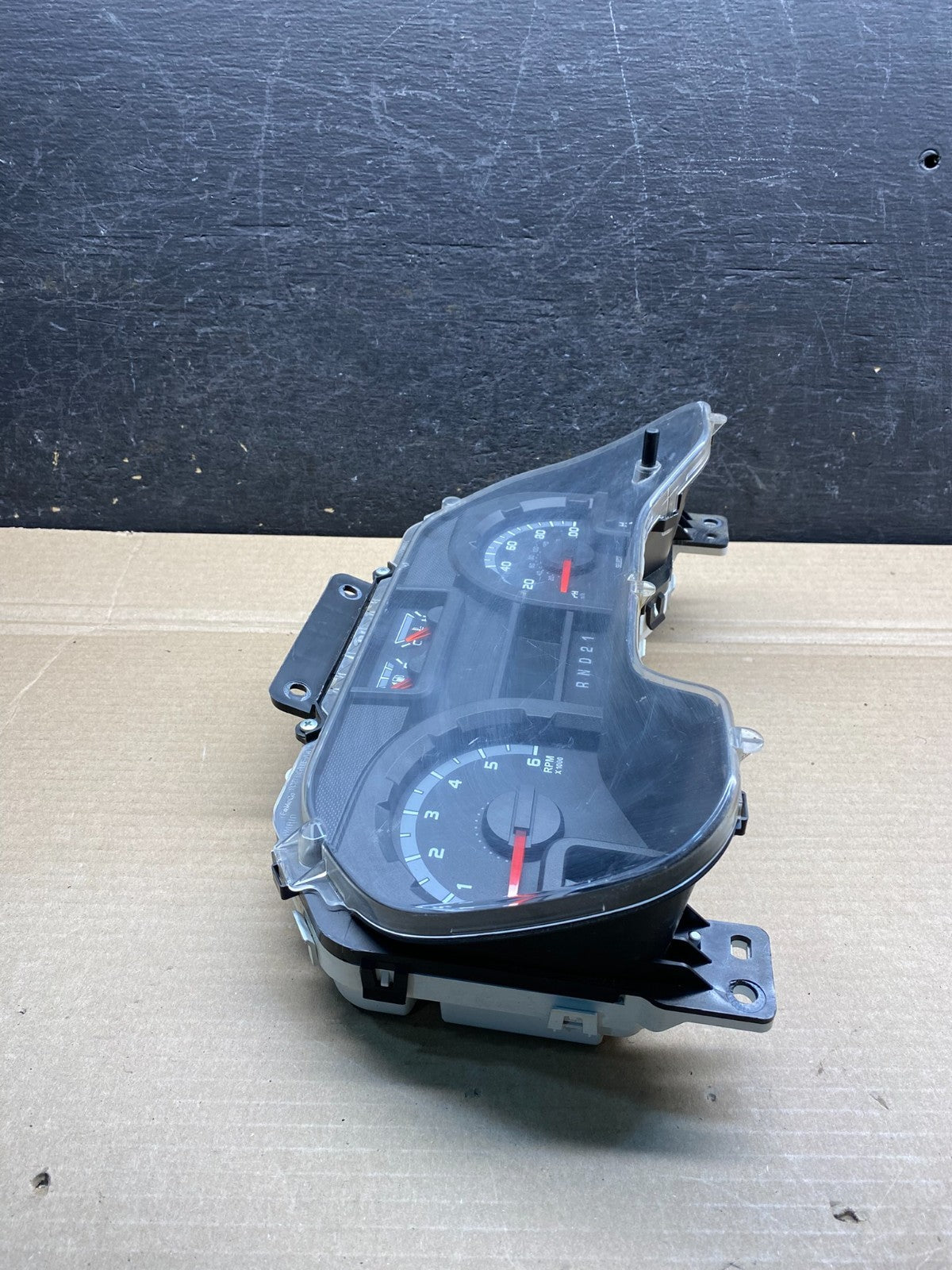 2011 to 2013 Ford E150 E250 E350 VAN Gauge Speedometer Cluster ah7576 DG1
