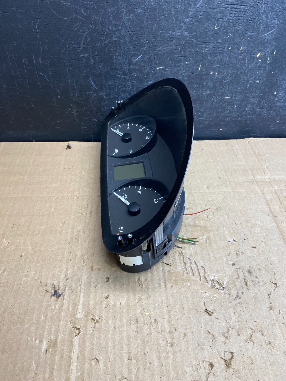 2003 to 2006 Sprinter 2500 3500 Instrument Speedometer Gauge Cluster ae1884 DG2
