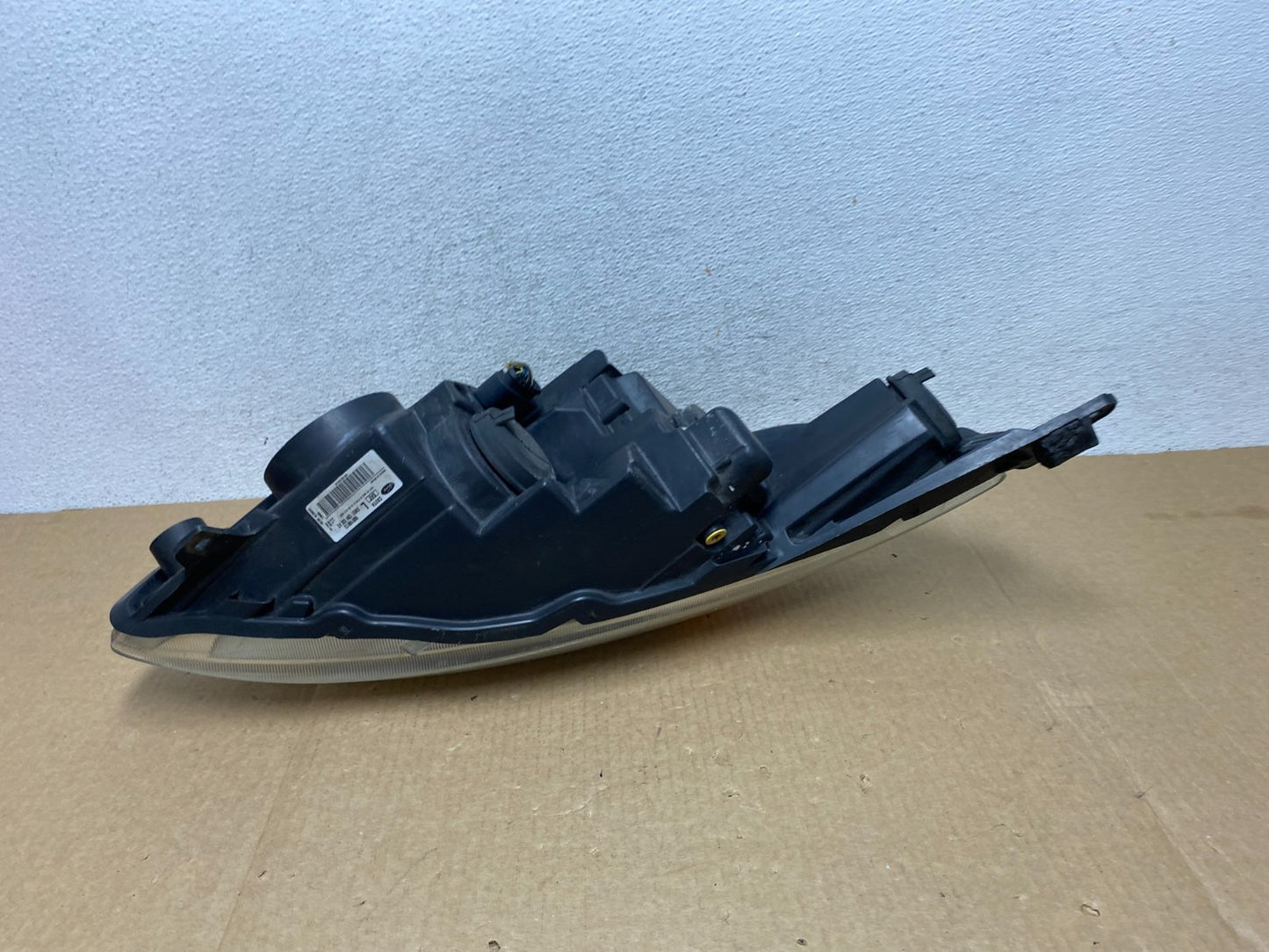 2013 to 2016 Ford C-MAX Left Driver LH Side Headlight AF9534 DW4