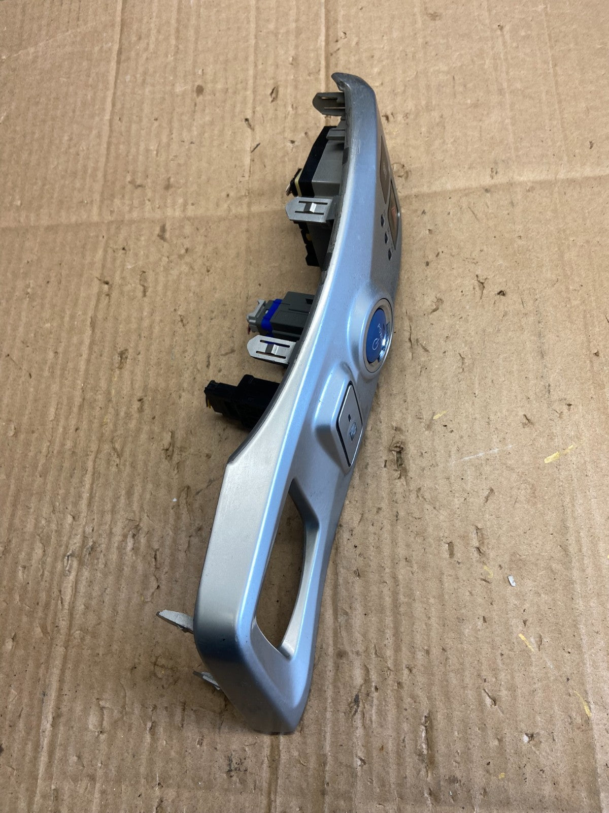 2012-2016 Toyota Prius V Shifter Bezel Trim Parking Push Start  aa8145 DG2