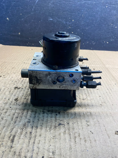 2002 2005 Ford Explorer  ABS Anti Lock Brake Pump Module Oem AB2802 DG2