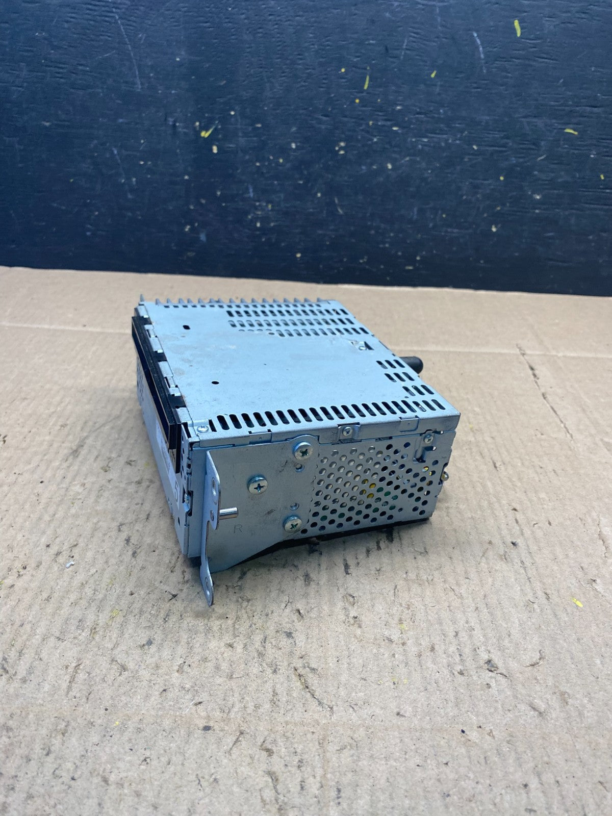 2011 2015 Ford Explorer Audio Equipment Radio Receiver AM FM CD r6137 DG2
