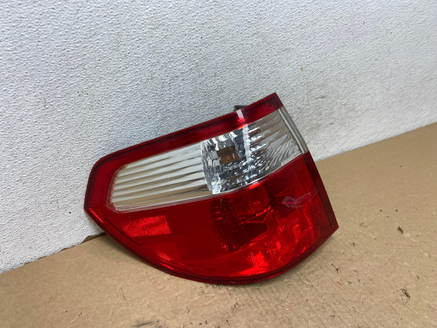 2005 2006 2007 Honda Odyssey Left Driver LH Side Tail Light AF8032 LK2