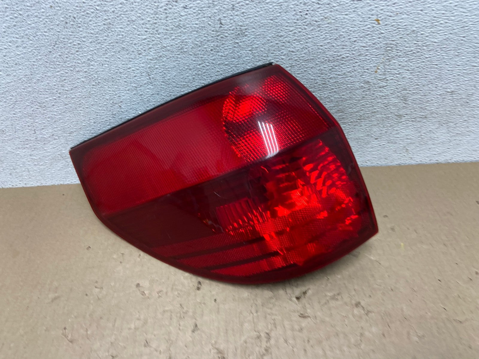 2004 to 2005 Toyota Sienna Left Driver LH Side Tail Light DEPO AE9846 LK0