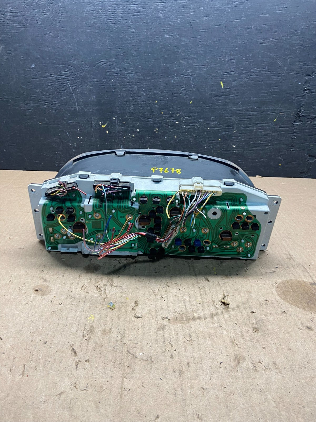1998 to 1999 Isuzu Rodeo Speedometer Cluster Gauge OEM P7678 DG5