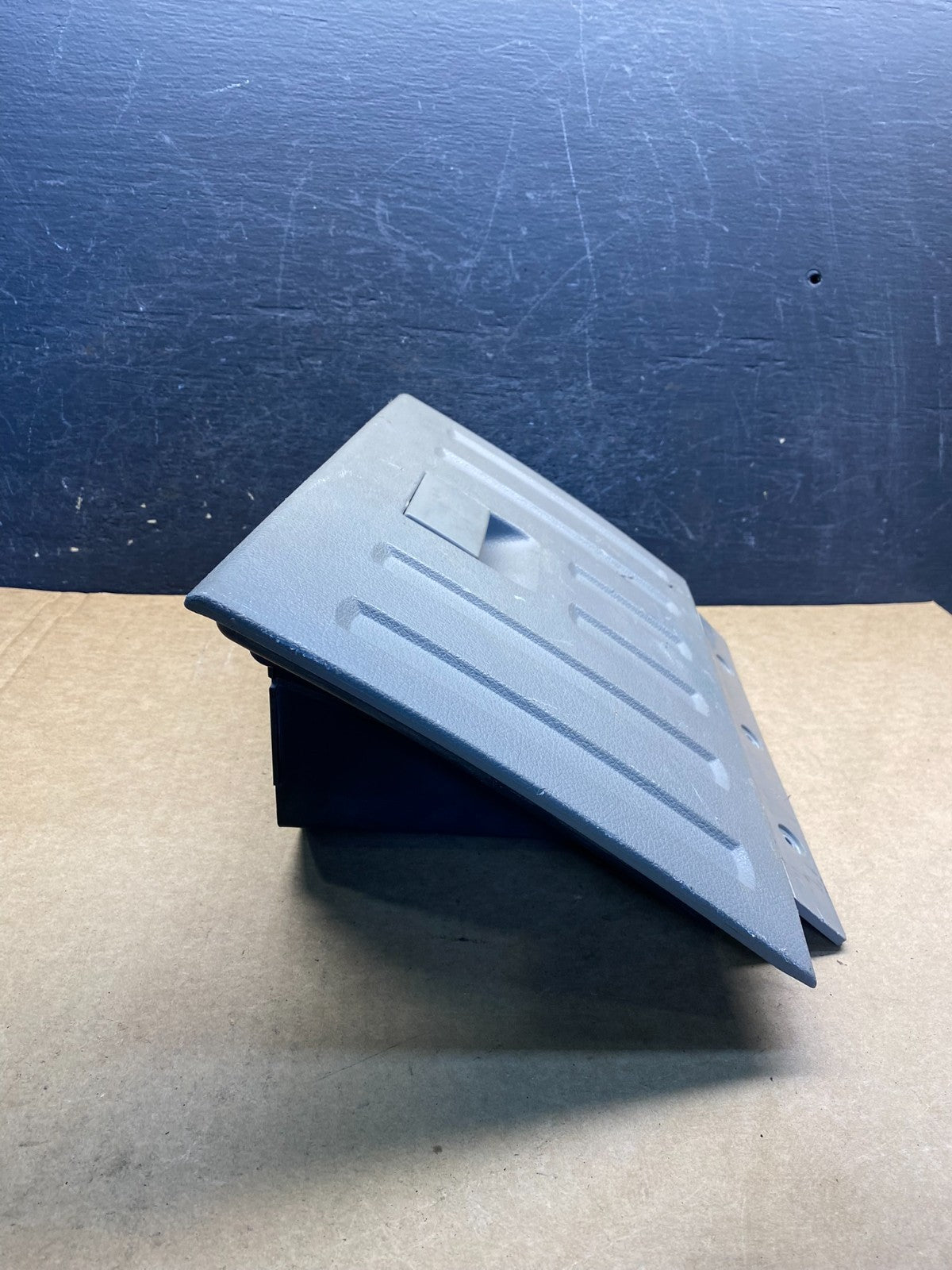 2008 - 2010 Ford F250 F350 Front Right Passenger Storage Glove Box AH6976 DG1