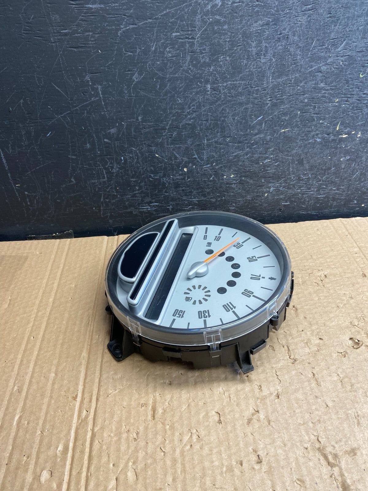 2007 - 2010 Mini Cooper Speedometer Cluster Gauge AF6437 DG2