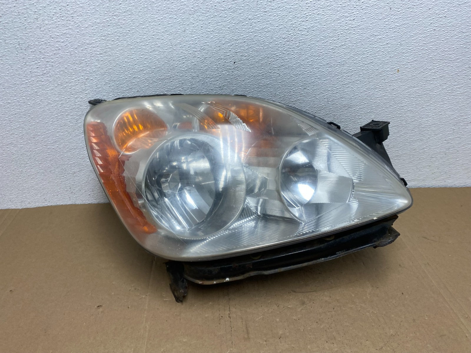 2005 -2006 Honda Crv Cr-v Halogen Headlight Right Passenger Rh AC5652 DW0