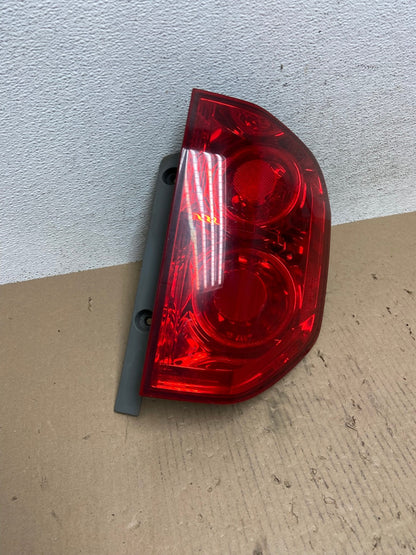 2003 2004 2005 Honda Pilot Right Passenger RH Side Tail Light AE7339 LK2