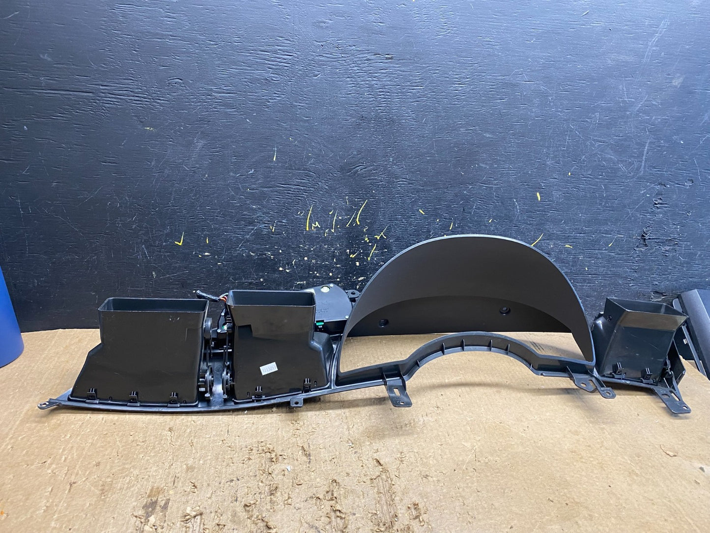 2004 to 2008 Chrysler Pacifica Front Speedometer Cluster Bezel Trim OEM z9908 DG4