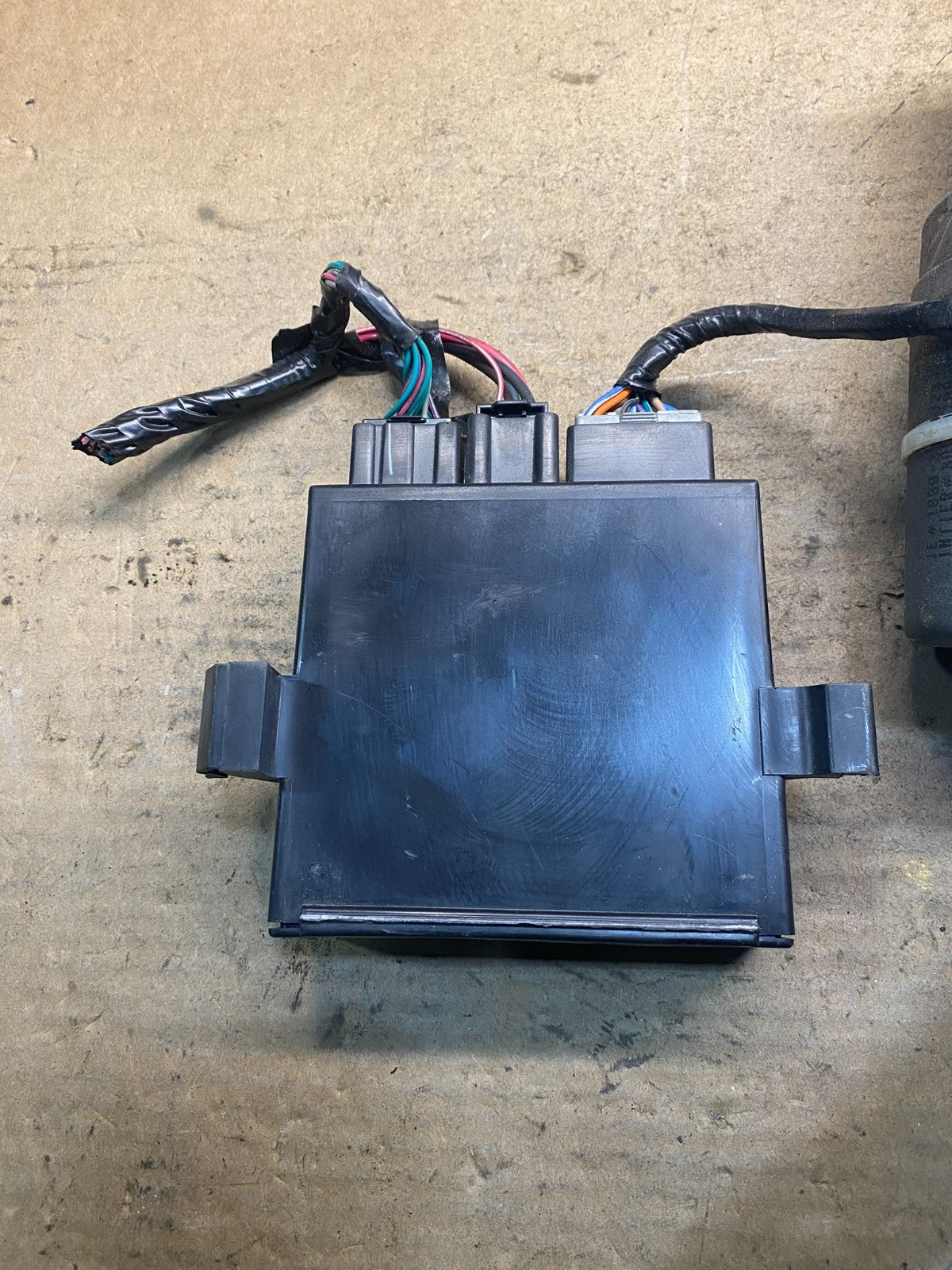 2007 2008 Acadia Enclave Escalade Suburban Liftgate Door Module Motor aa2823 DG6