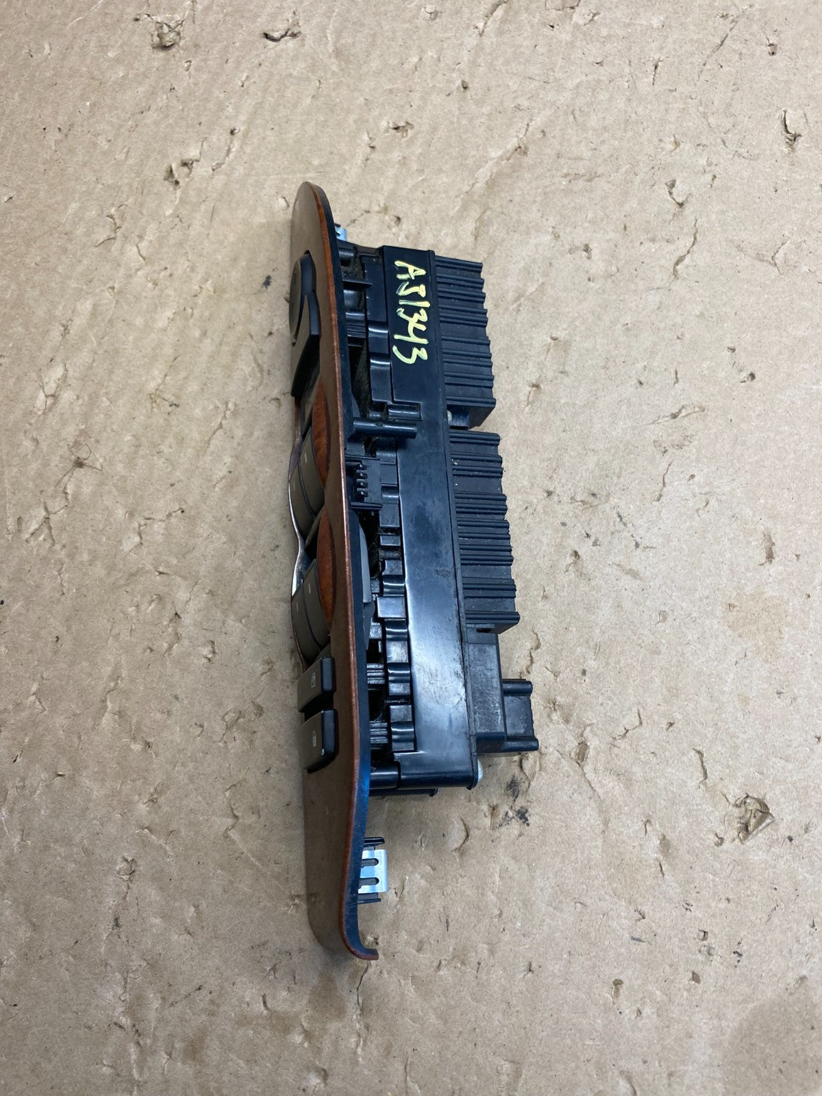 2007-2014 Cadillac Escalade Master Left Driver Power Window Switch AJ1343 DG1