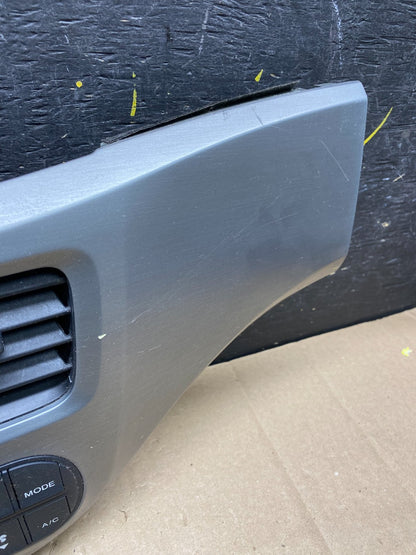 2005 to 2010 Honda Odyssey  Radio Climate Control Dash Trim Bezel u5084  DG4