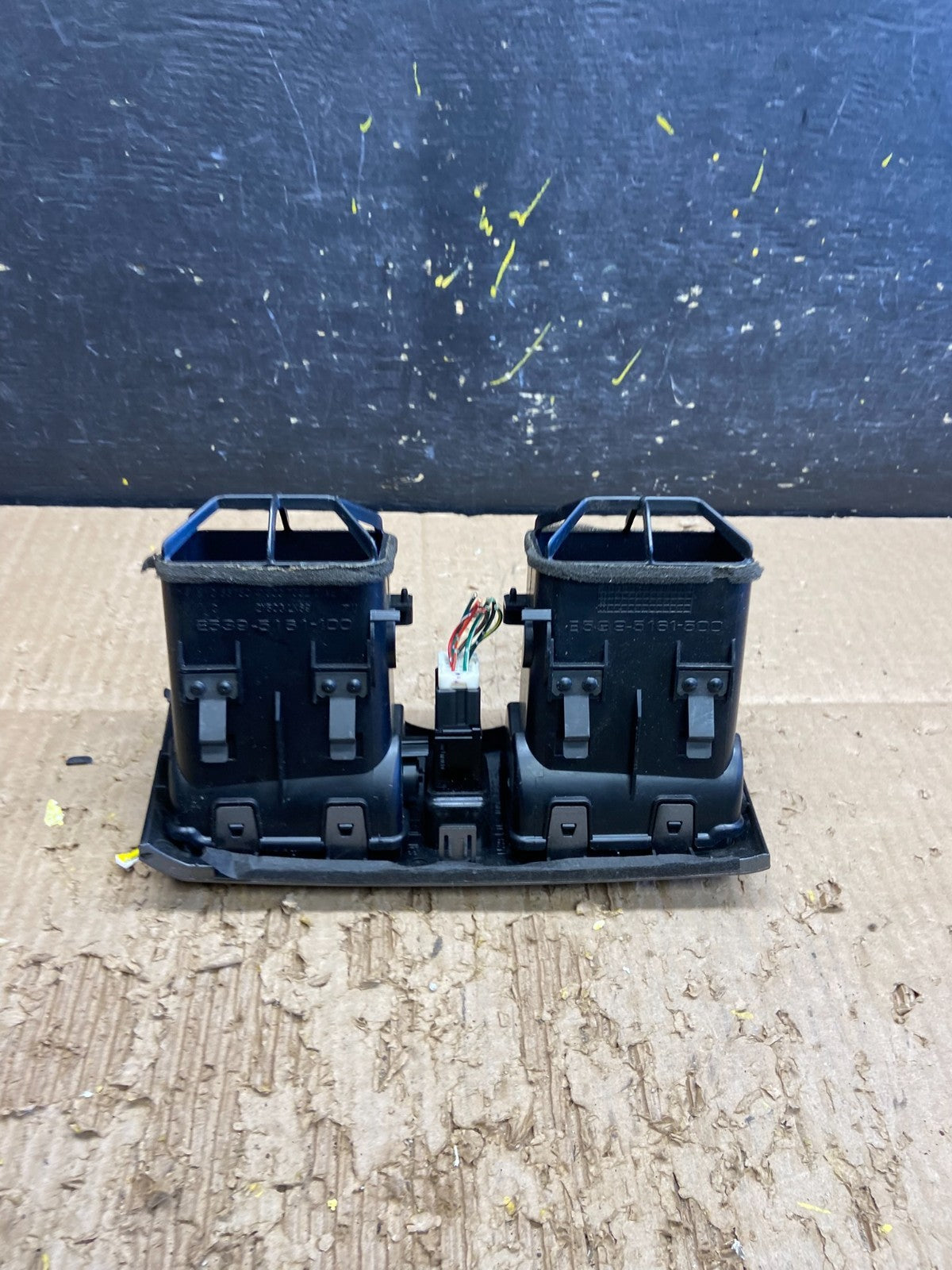 2000 2001 Infiniti I30 Center Dashboard Air Vent OEM v7892 DG5