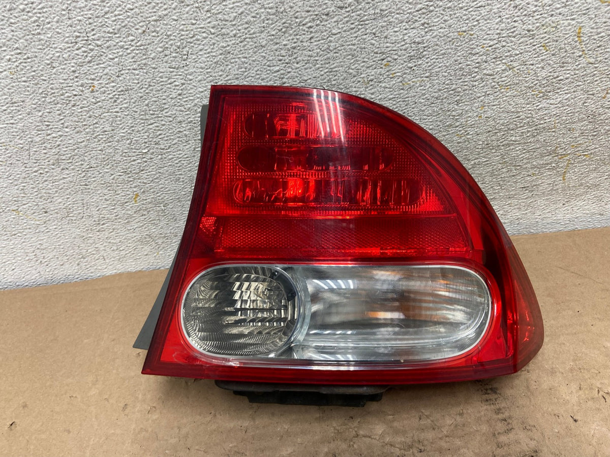 2009 2010 2011 Honda Civic Right Passenger Side Tail Light AI0988 LK0