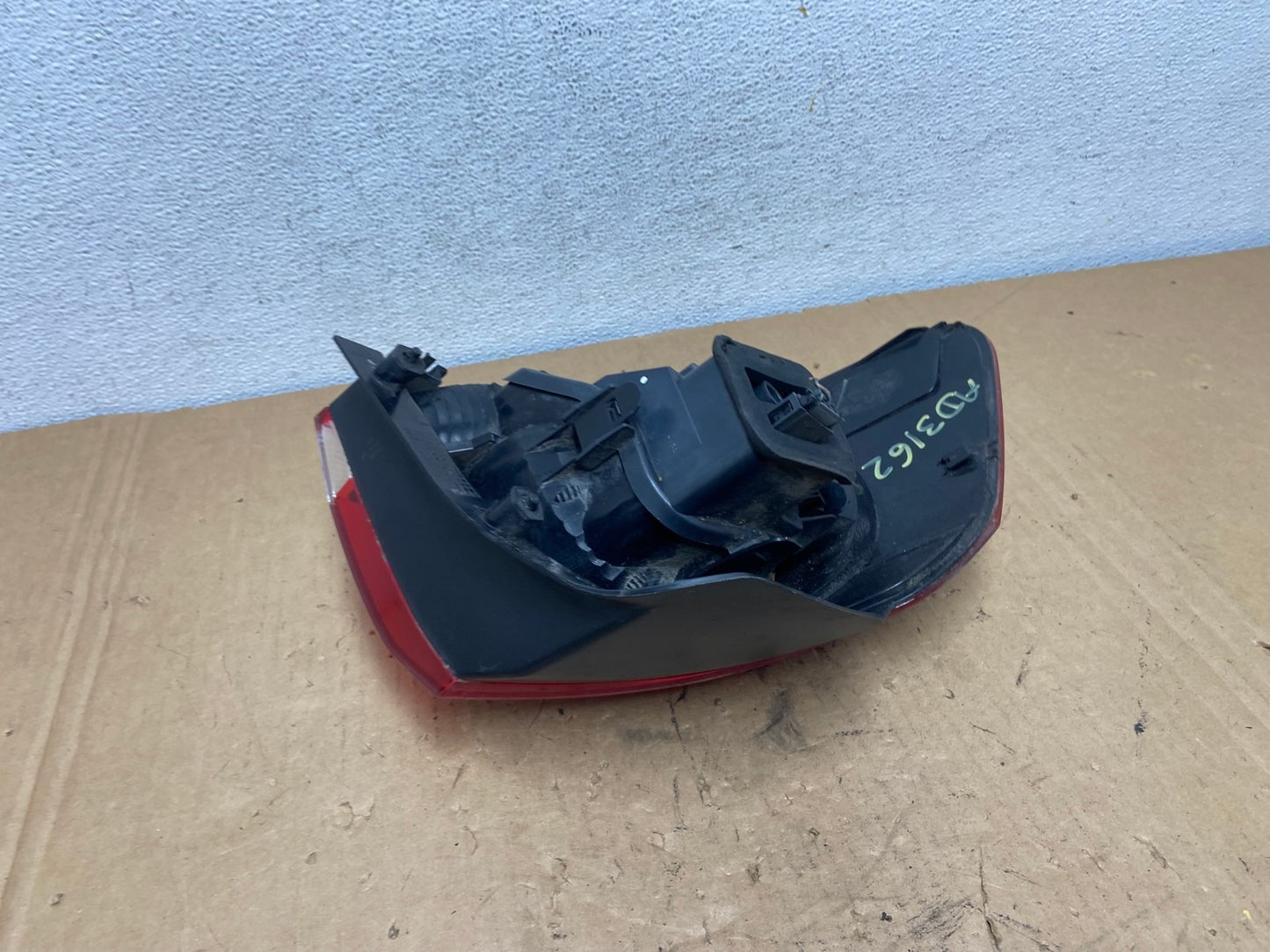 2010 to 2014 Volkswagen Golf & GTI Hatchback Right Side Tail Light AD3162 LK5
