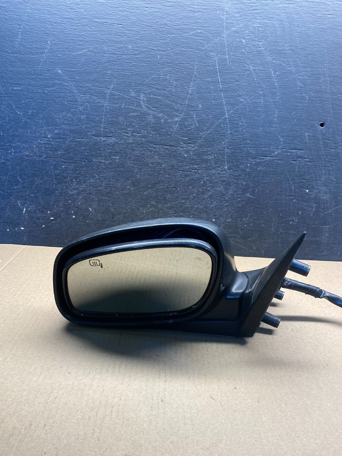 2004 to 2008 Lincoln Town Car Left Driver LH View Heat Door Mirror AH3218 DG9