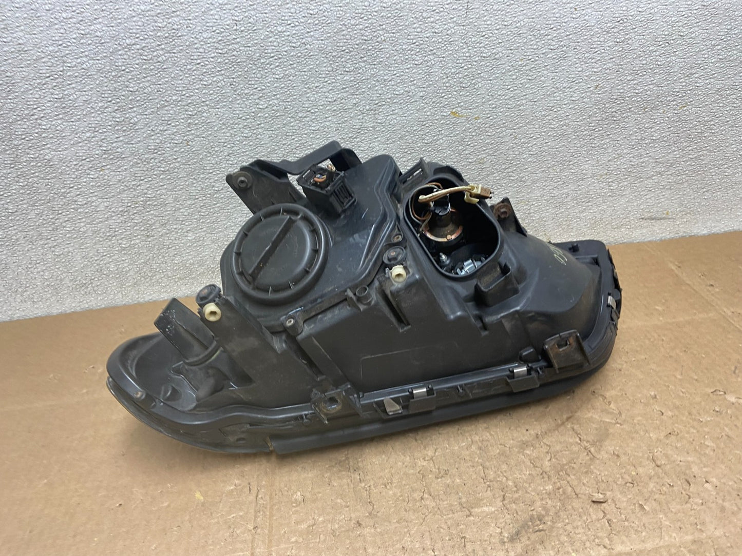 Halogen 2004 2005 2006 Bmw E53 X5 Right Passenger Headlight OEM Z0860 DW6