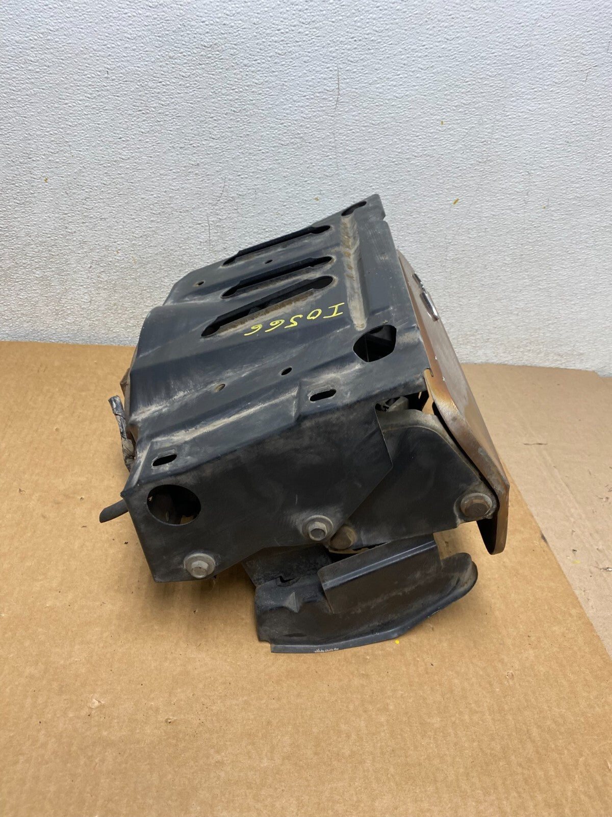 1969 1970 1971 Lincoln Continental Left Driver Side Headlight I05667