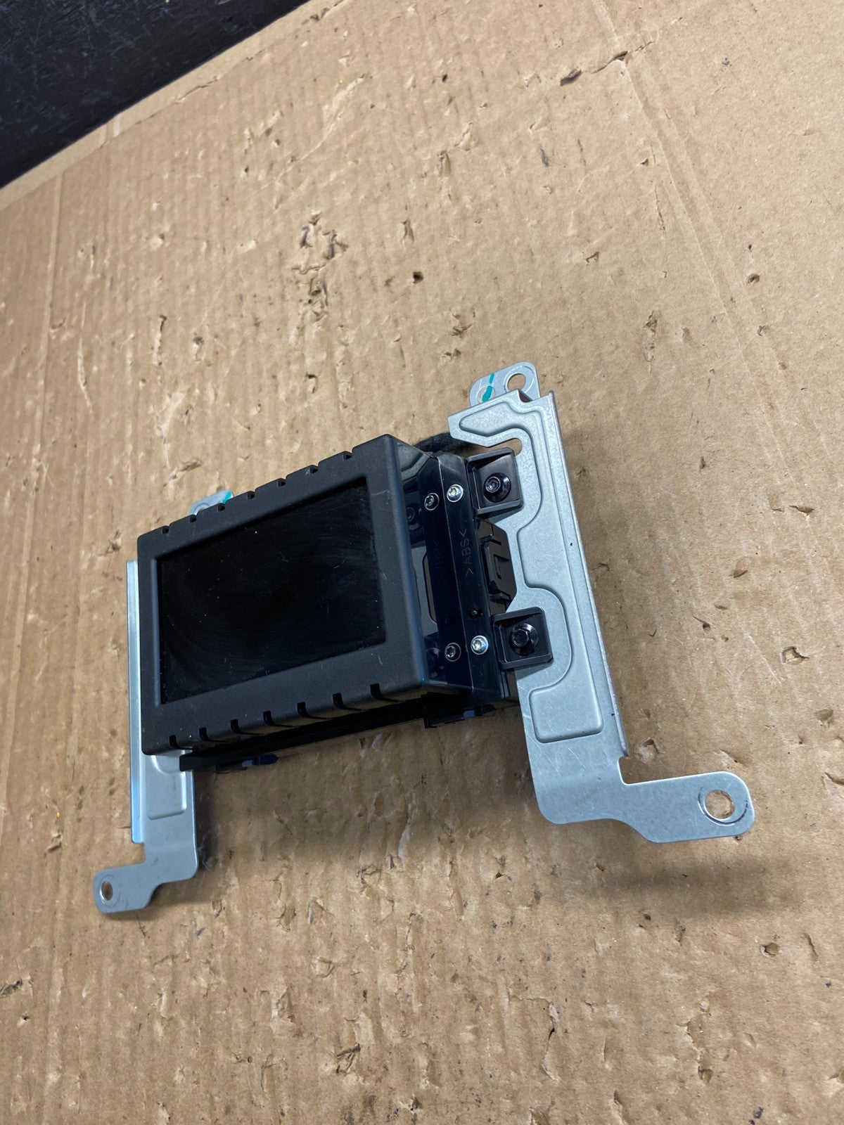 2015 to 2019 Ford Taurus 4.2" Radio Navigation Screen Module AD6834 DG2