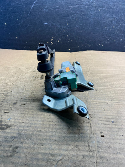 2009 to 2013 Subaru Forester Rear Windshield Washer Wiper Motor AA72103