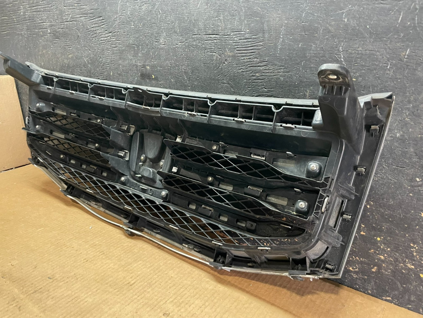 2012 to 2015 Honda Pilot Front Upper Grill Grille OEM AA9136  DG5