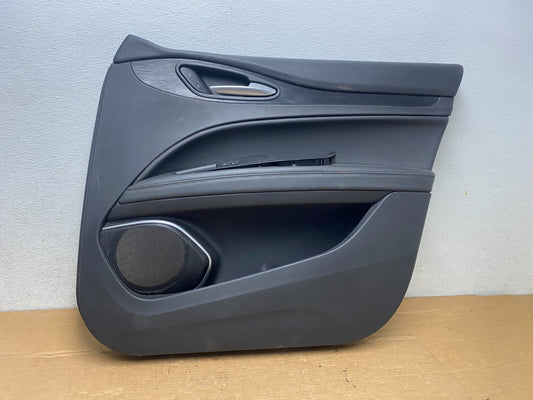 2017-2022 Alfa Romeo Stelvio Front Right Passenger Interior Door Panel M6907 DG0