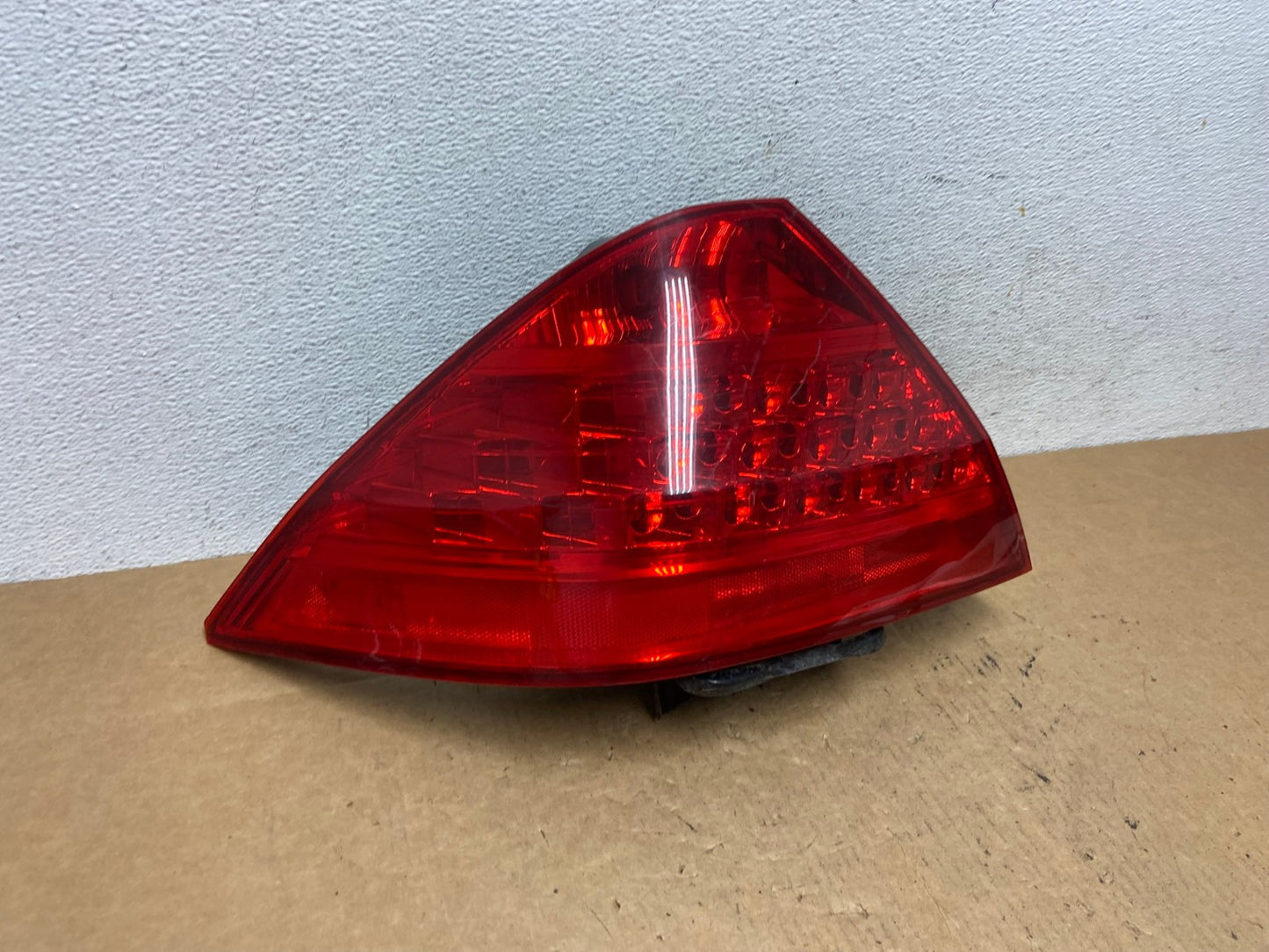 2006 - 2007 Honda Accord Left Driver Lh Side Tail light AD4739 LK2