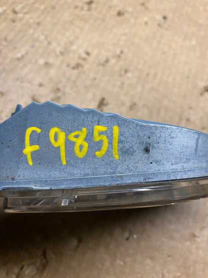 2003 to 2006 Porsche Cayenne Right RH Side Indicator Wing Signal F9851 DG17