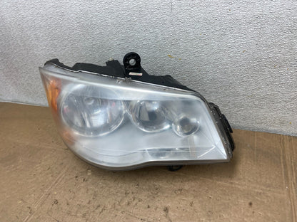 2011 to 2016 Chrysler Town and Country Right Passenger Headlight Y8208 DW1