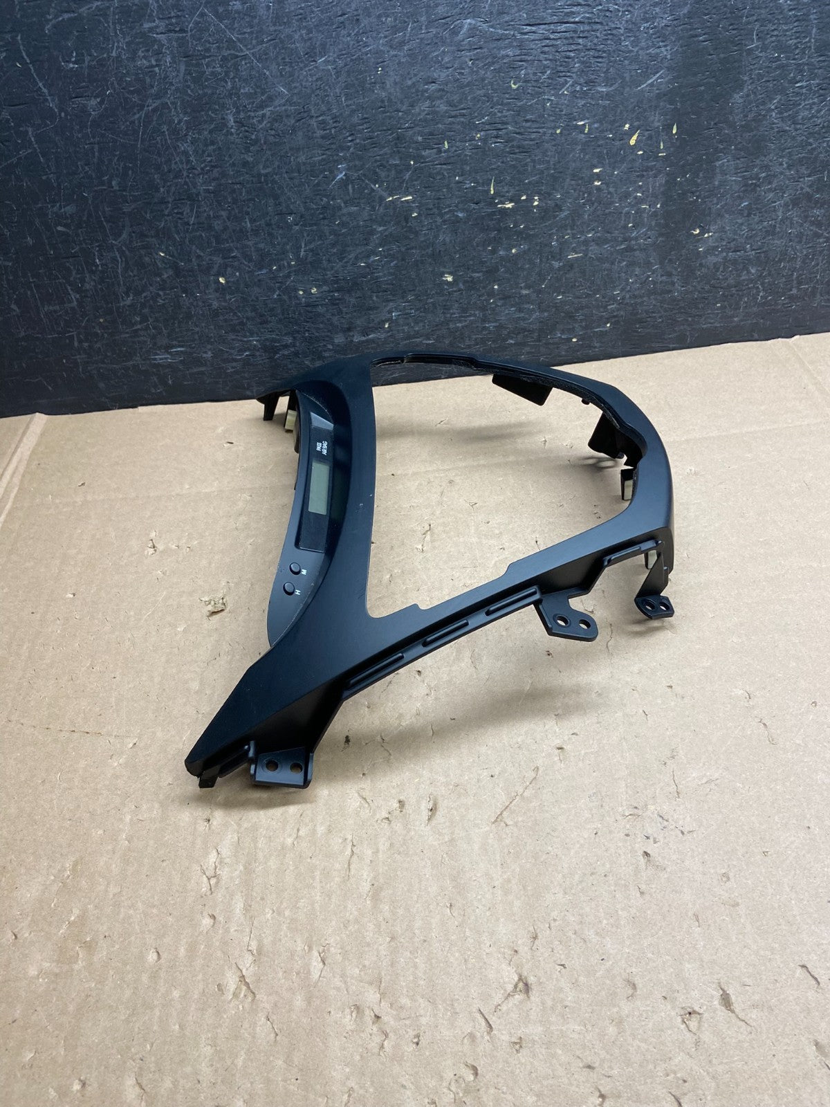 2011-2013 Hyundai Elantra Dash Radio Bezel Clock Display Trim ai6391 DG1